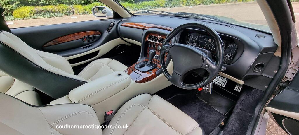 Aston Martin DB7 5.9 Vantage Silver #6
