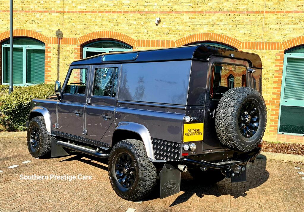 Land Rover Defender 110 2.2 Tdci Xs Utility Wagon 4Wd Mwb Euro 5 NG63DPZ Grey #4
