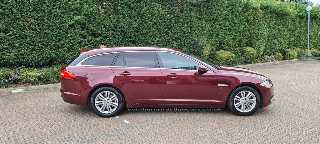 Jaguar XF 2.2D Luxury Sportbrake Euro 5 Ss AK64UHU Red #5