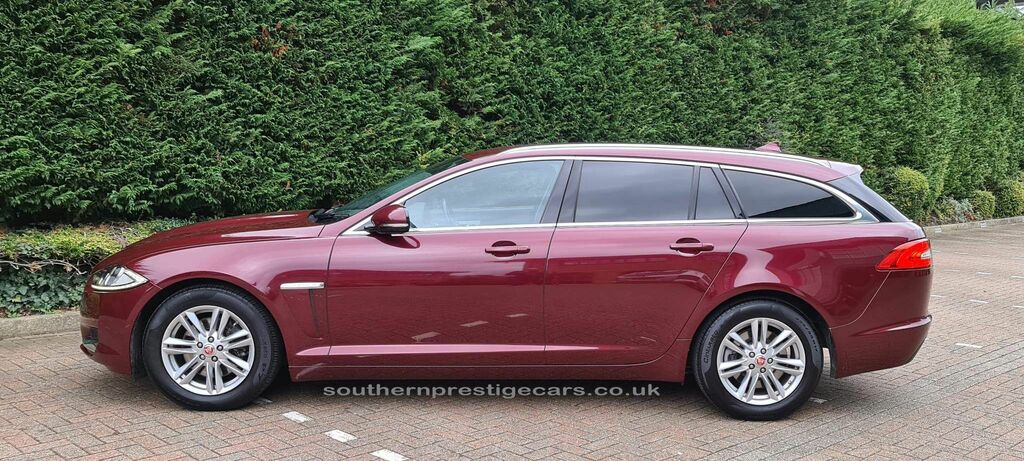 Jaguar XF 2.2D Luxury Sportbrake Euro 5 Ss AK64UHU Red #6