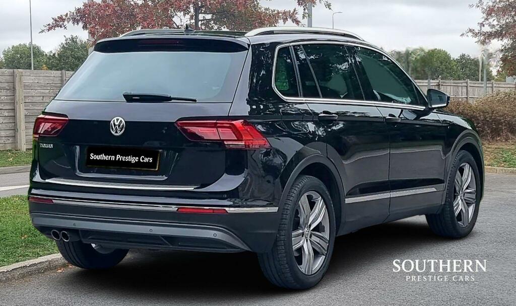 Volkswagen Tiguan 2.0 Tdi Sel Dsg Euro 6 Ss ET18TUA Black #5