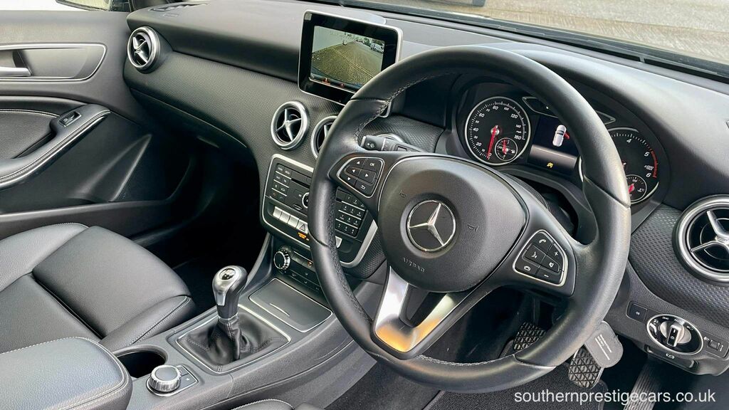 Mercedes-Benz A Class 1.5 A180d Se Euro 6 Ss  Blue #2