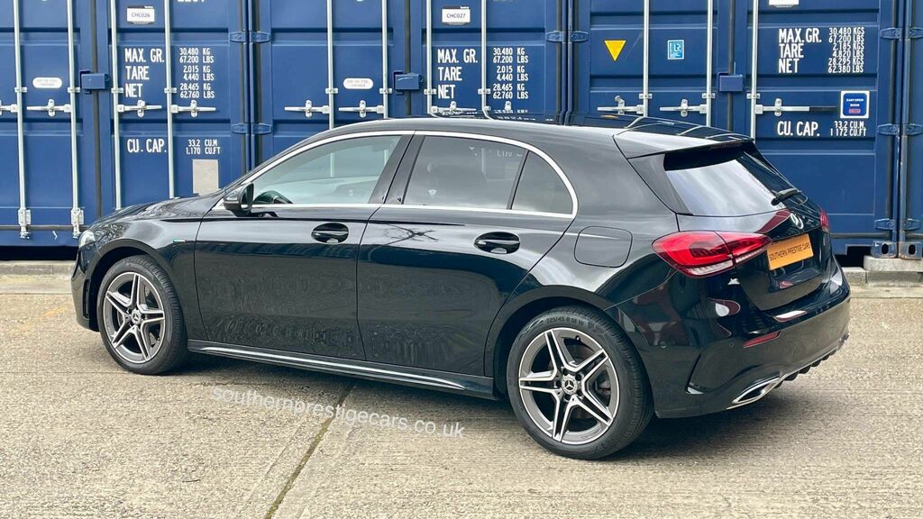Mercedes-Benz A Class 1.3 A250e 15.6Kwh Amg Line Executive 8G-dct Euro Black #4