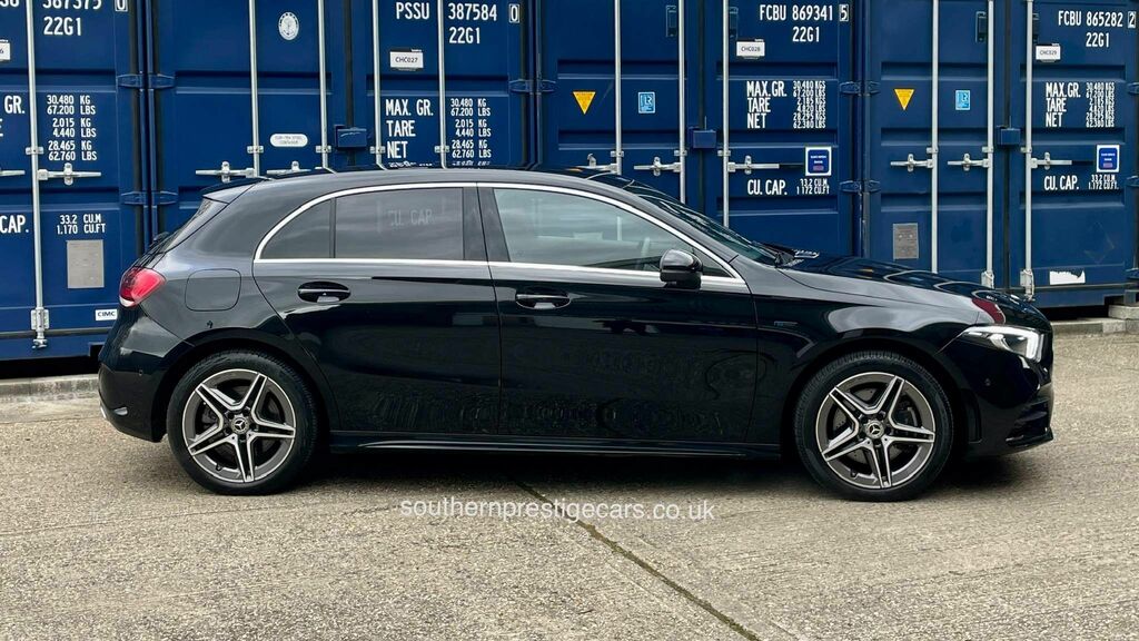 Mercedes-Benz A Class 1.3 A250e 15.6Kwh Amg Line Executive 8G-dct Euro Black #5
