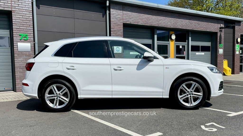 Audi Q5 2.0 Tdi 40 S Line S Tronic Quattro Euro 6 Ss White #6