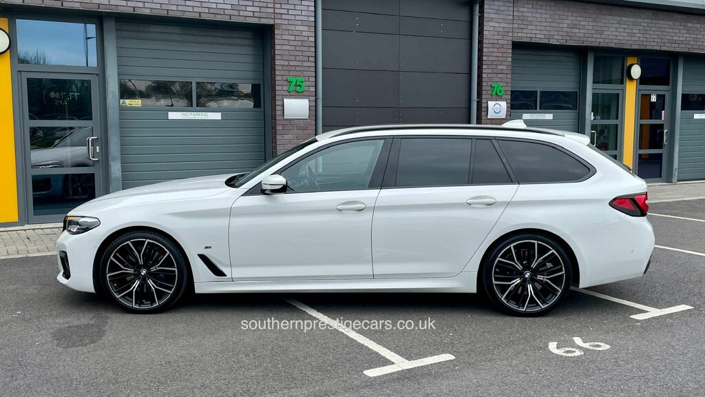 BMW 5 Series 2.0 520I Mht M Sport Touring Steptronic Euro 6 S White #6