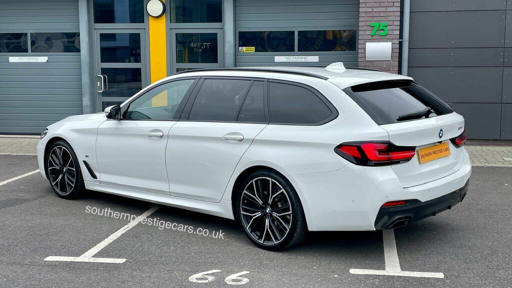 BMW 5 Series 2.0 520I Mht M Sport Touring Steptronic Euro 6 S White #3