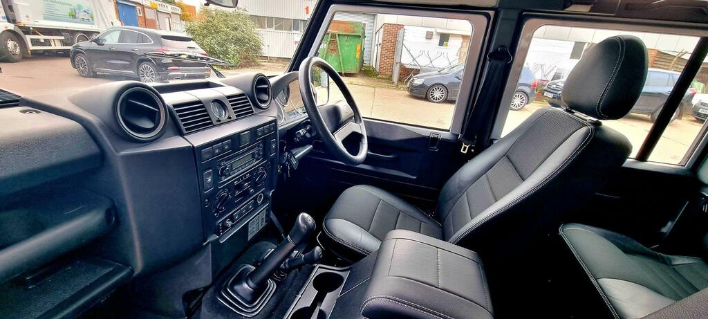Land Rover Defender 110 2.4 Tdci Xs 4Wd Mwb Euro 4 Silver #2