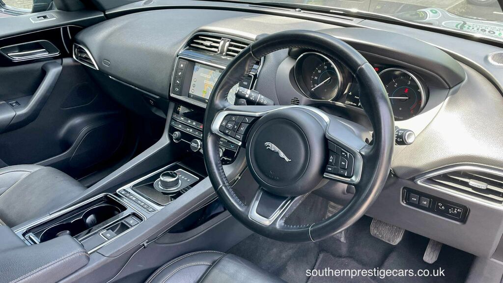 Jaguar F-Pace 2.0 D180 Prestige Euro 6 Ss Grey #3