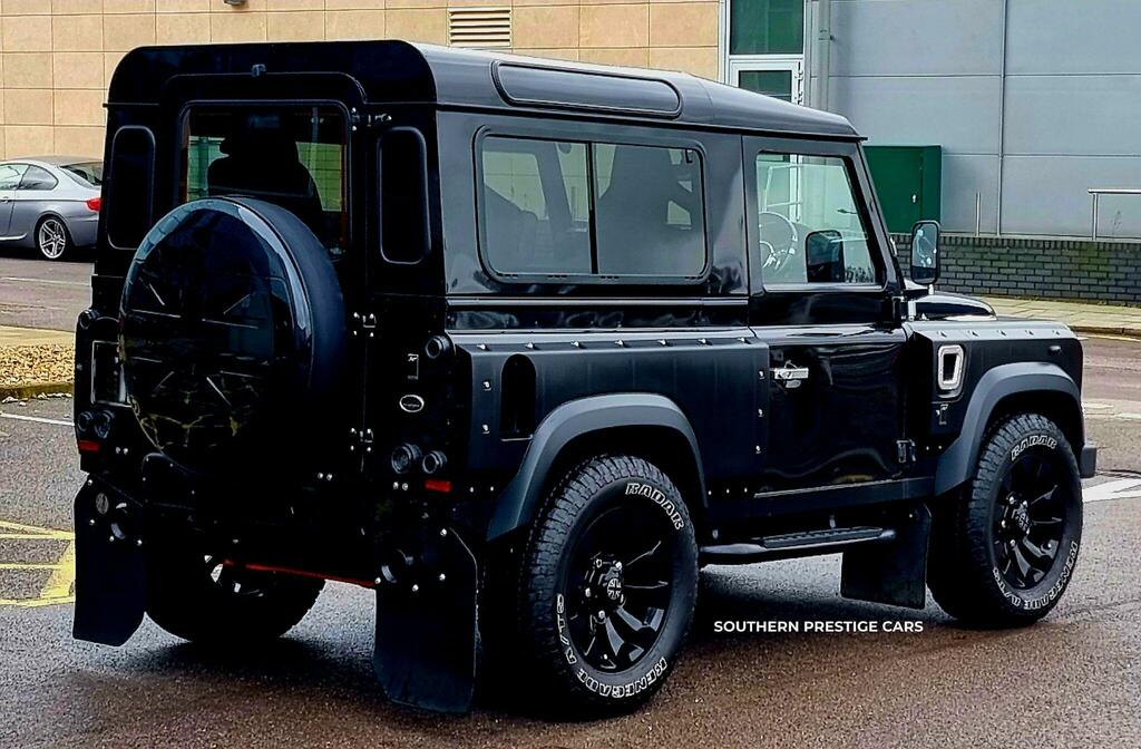Land Rover Defender 90 2.2 Tdci Xs Station Wagon 4Wd Swb Euro 5 Black #3