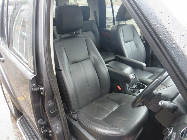 Land Rover Discovery 3 .0 Sdv6 Hse 255 Bhp Grey #4