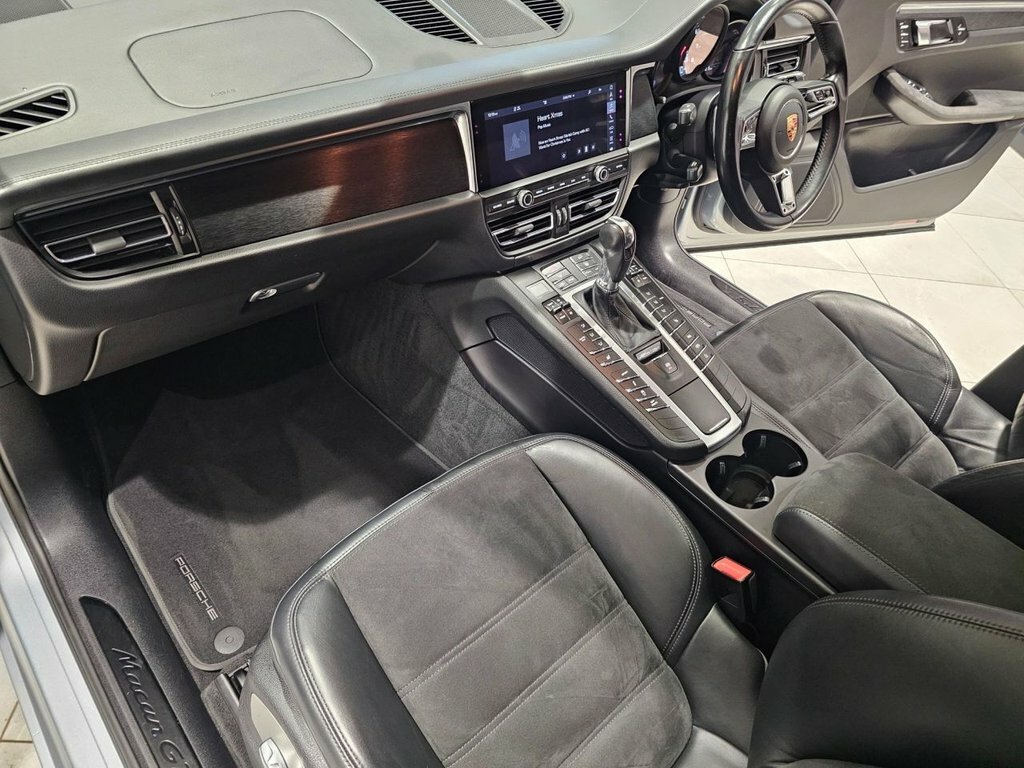 Porsche Macan 2.9L Gts SE70CVU Silver #2
