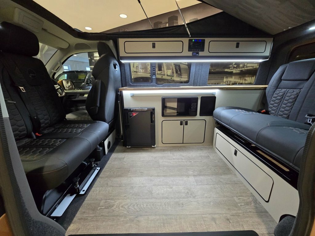 Volkswagen Campervan 2L Highline Brown #4