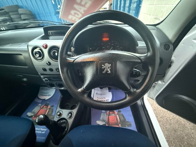 Peugeot Partner Panel Van 1.9D 600L 200555 White #2