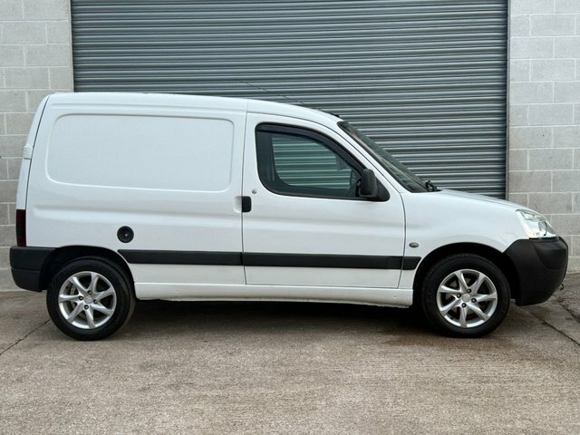 Peugeot Partner Panel Van 1.9D 600L 200555 White #3