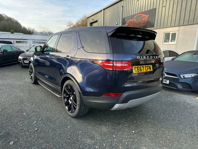 Land Rover Discovery Td V6 Hse Luxury CE67CFN Blue #4
