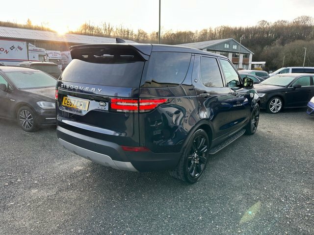 Land Rover Discovery Td V6 Hse Luxury CE67CFN Blue #6