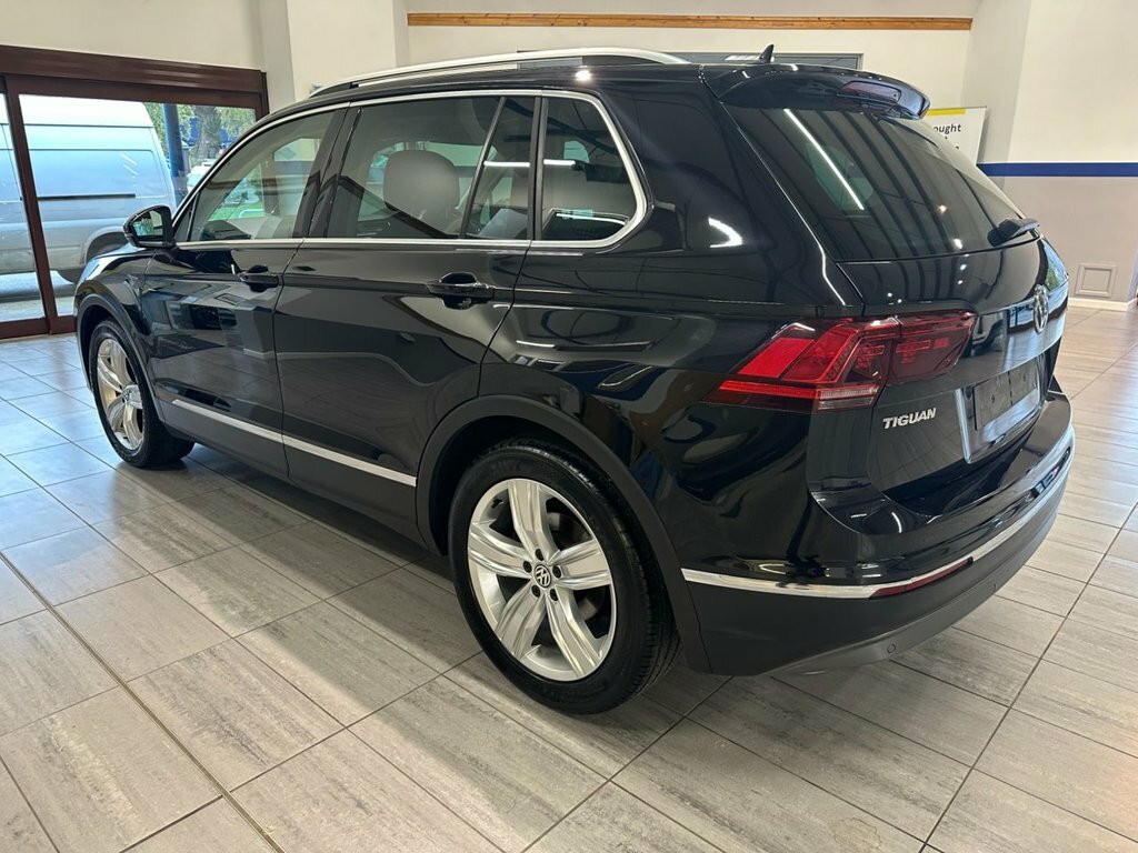 Volkswagen Tiguan 2L Sel CE20BHY Black #5