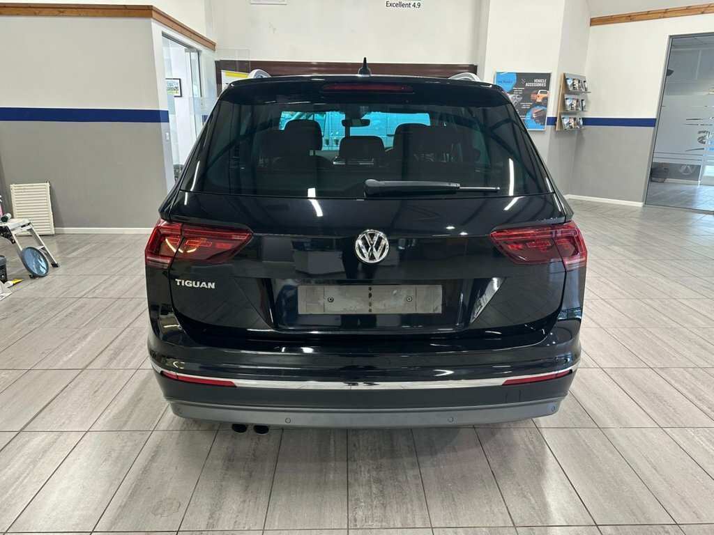 Volkswagen Tiguan 2L Sel CE20BHY Black #6