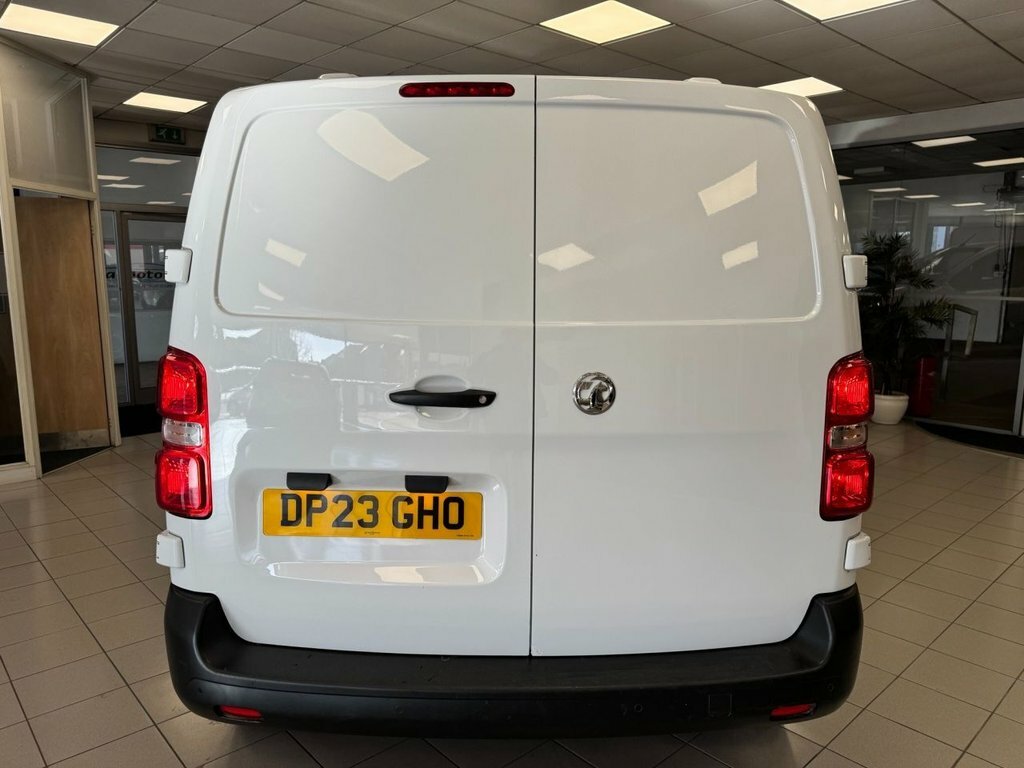 Vauxhall Vivaro 1.5L Prime 6Dr DP23GHO White #6