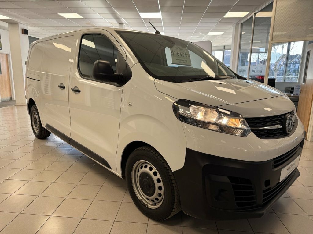 Vauxhall Vivaro 1.5L Prime 6Dr White