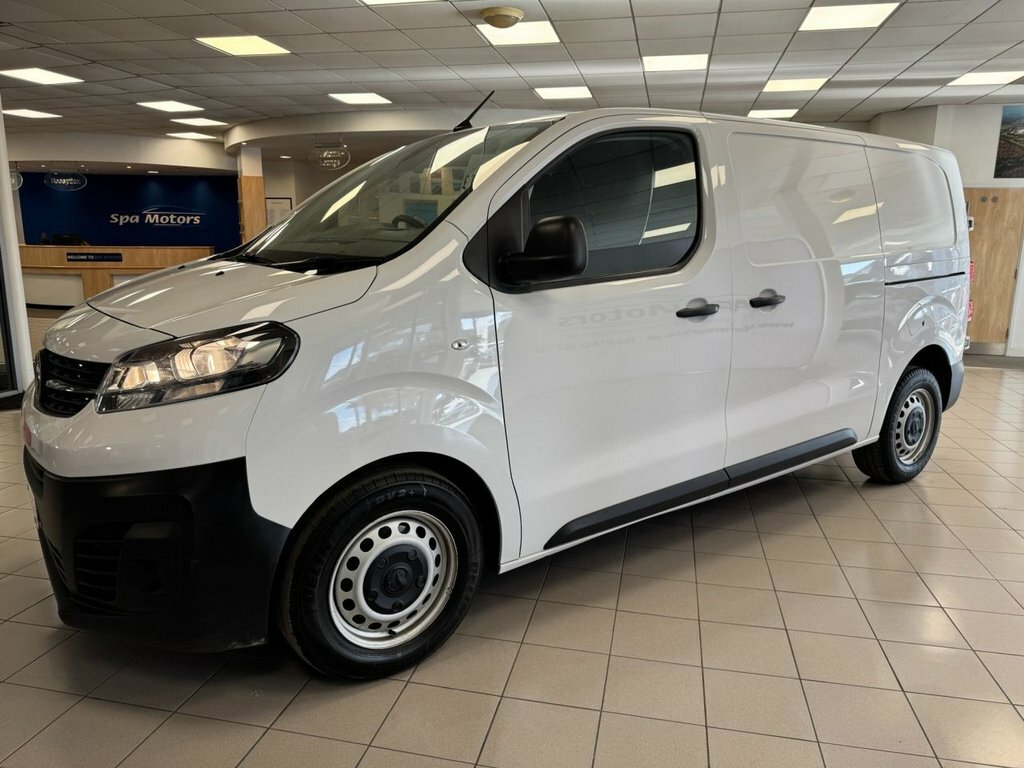 Vauxhall Vivaro 1.5L Prime 6Dr DP23GHO White #3