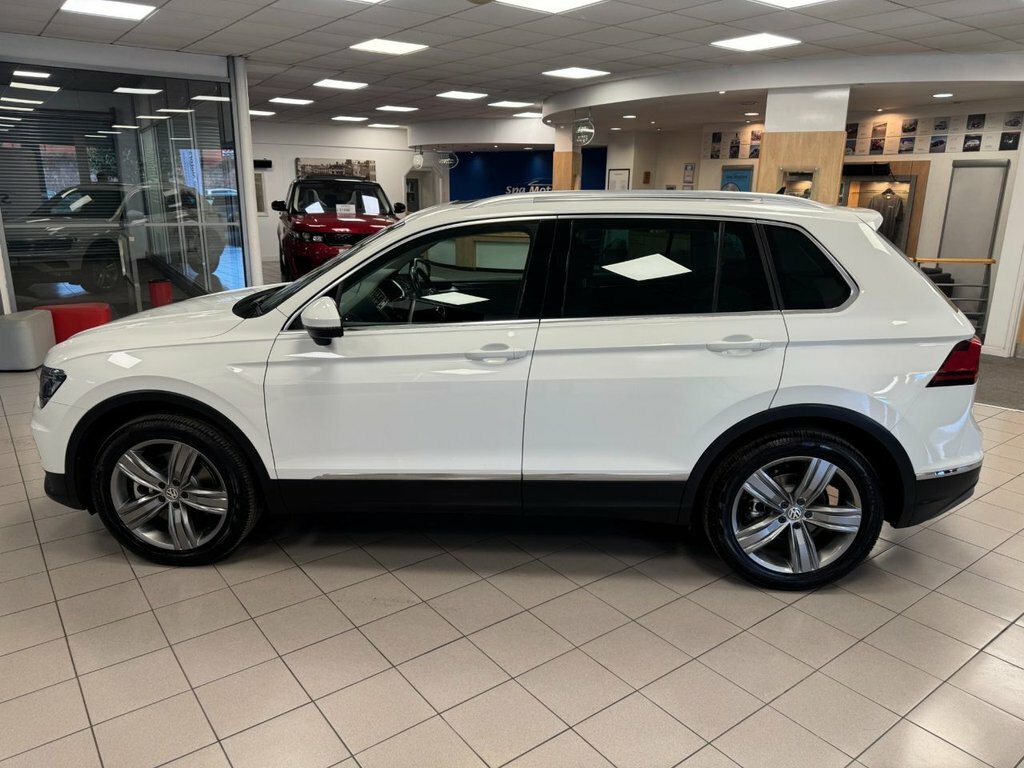 Volkswagen Tiguan 2L Sel White #4