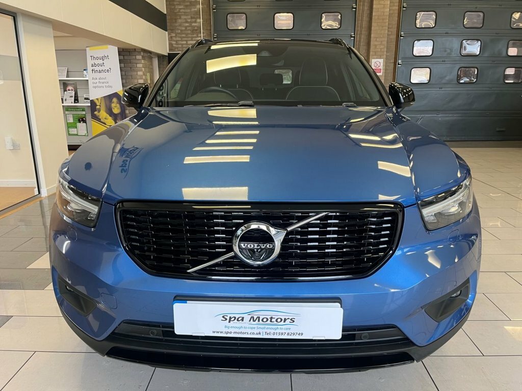 Volvo XC40 2L R-design VX68NTT Blue #2