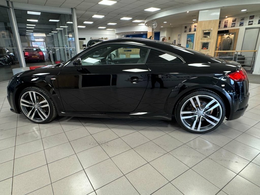 Audi TT 2L S Line JB63TTT Black #4