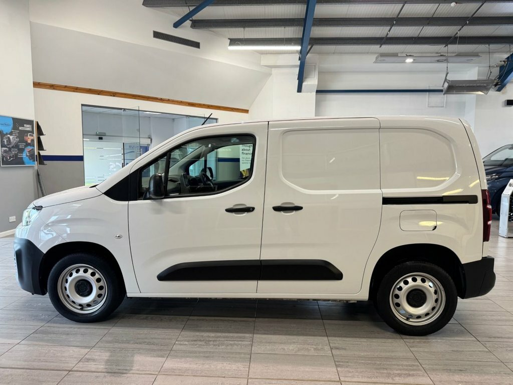 Citroen Berlingo 1.5L Enterprise Edition M LD23VXH White #4