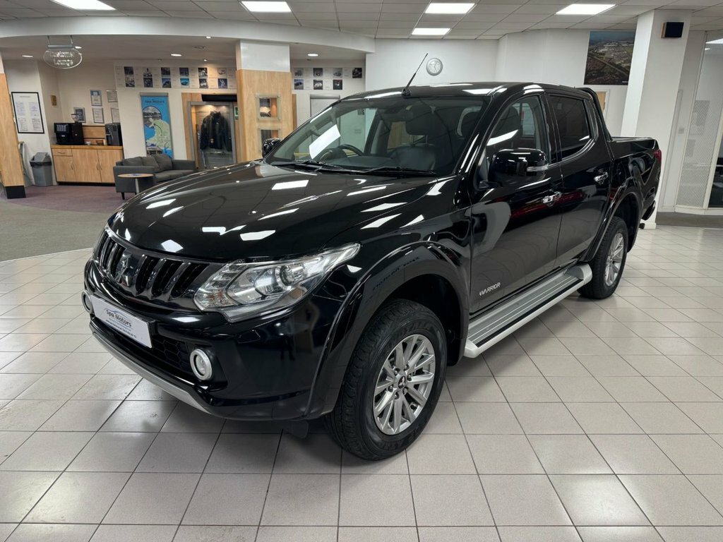Mitsubishi L200 2.4L Dc Warrior Black #3