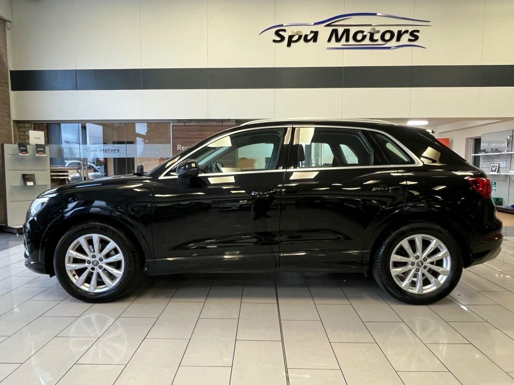 Audi Q3 1.5L Sport MV69OCB Black #4