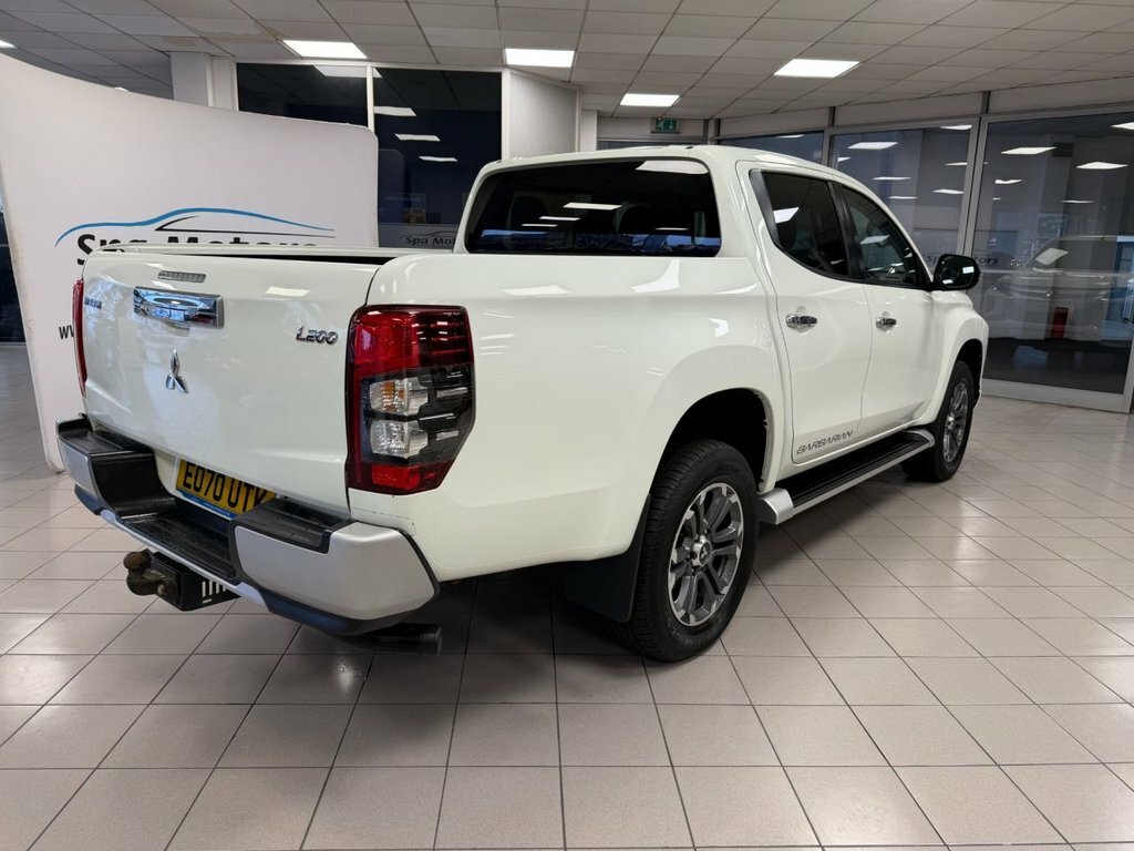 Mitsubishi L200 2.2L Dc Barbarian White #6