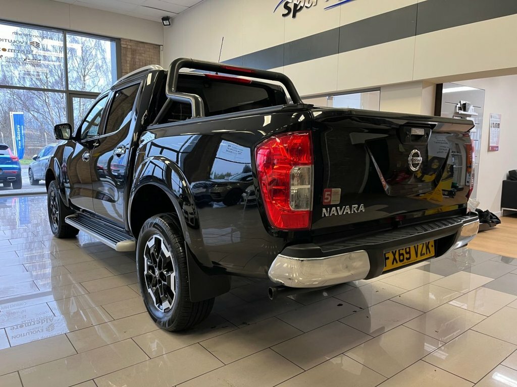Nissan Navara 2.3L Tekna FX69VZK Black #4