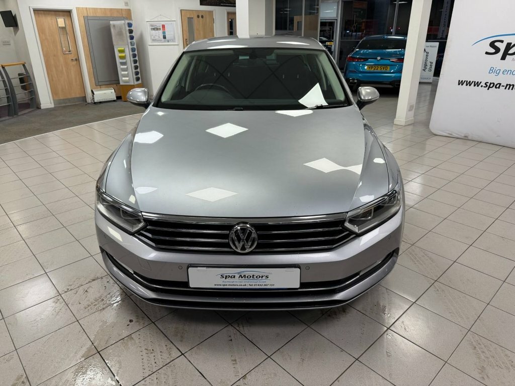 Volkswagen Passat 2L Se Business YR18XOC Silver #2