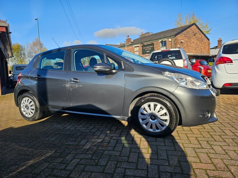 Peugeot 208 Hdi Access Plus Grey #4