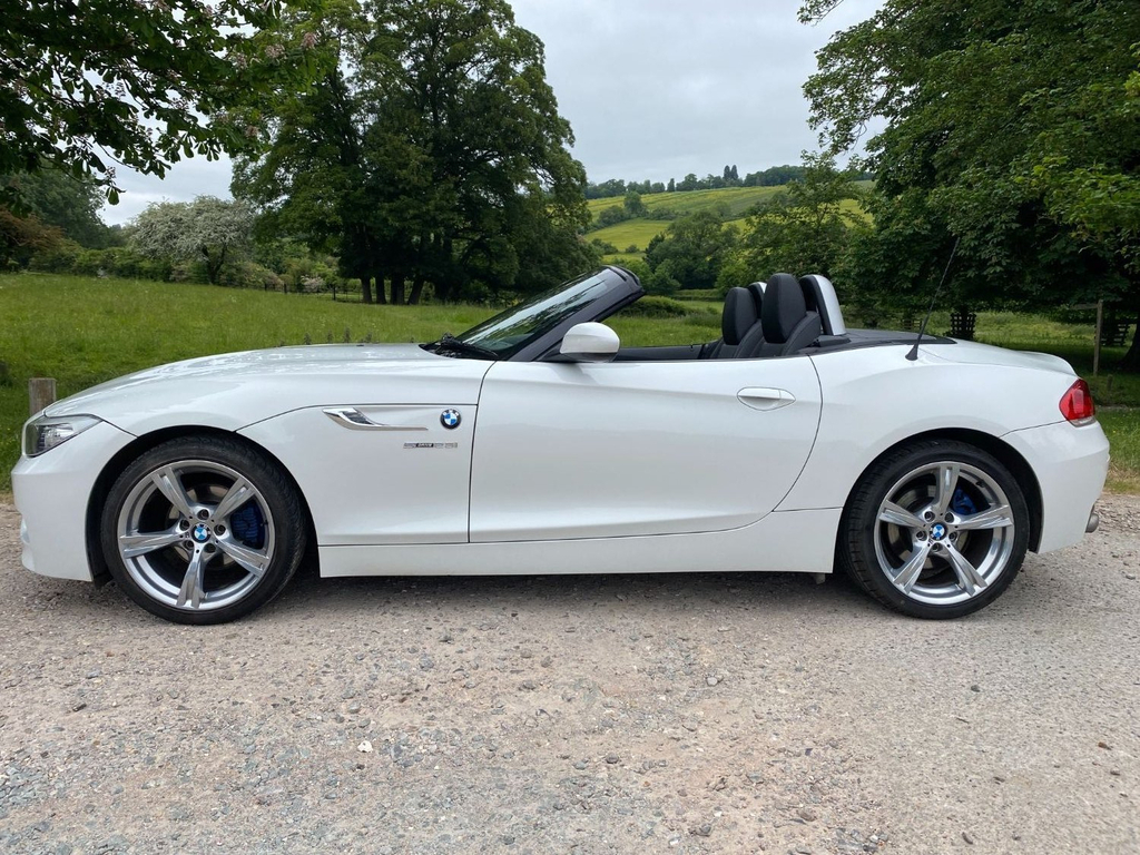 BMW Z4 Series Z4 Sdrive23i M Sport Roadster White