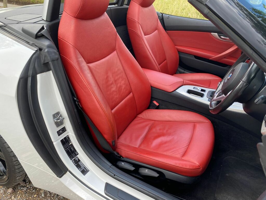 BMW Z4 Series Z4 Sdrive23i Highline Edition FN11DKJ White #6