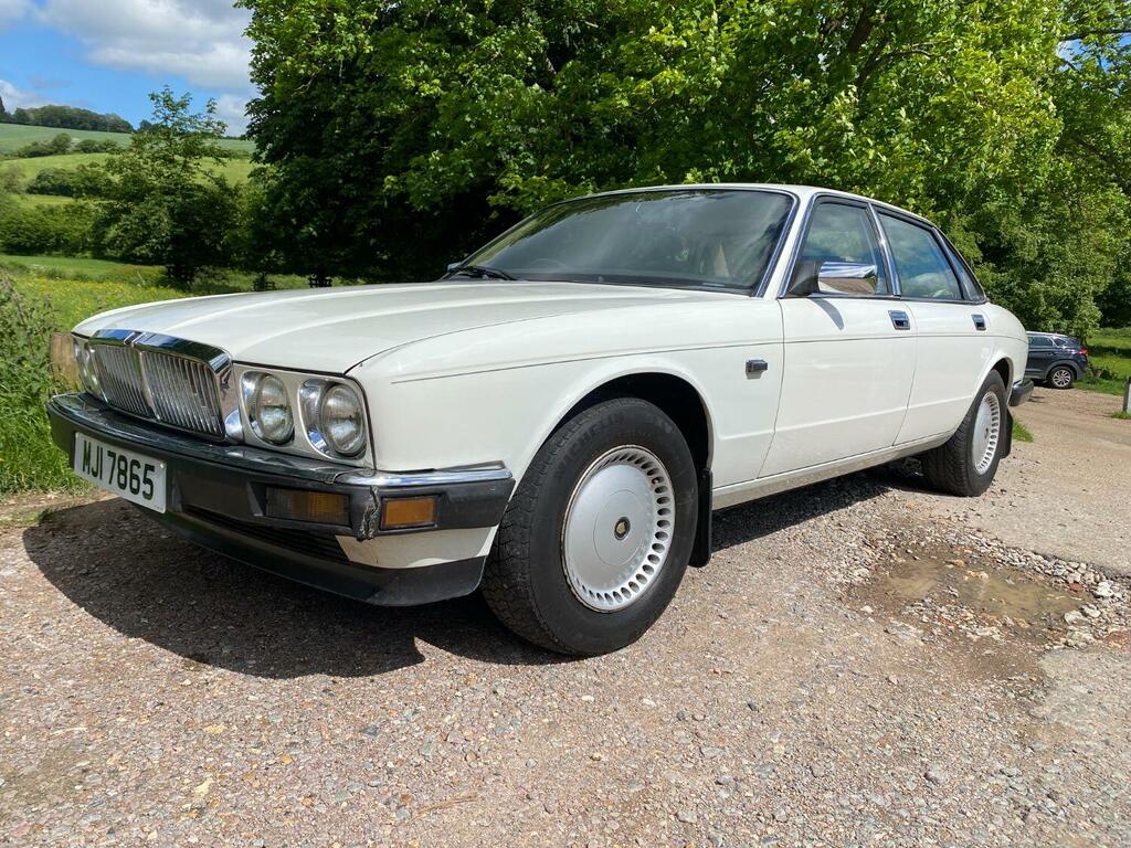 Jaguar XJ 2.9 MJI7865 White #2