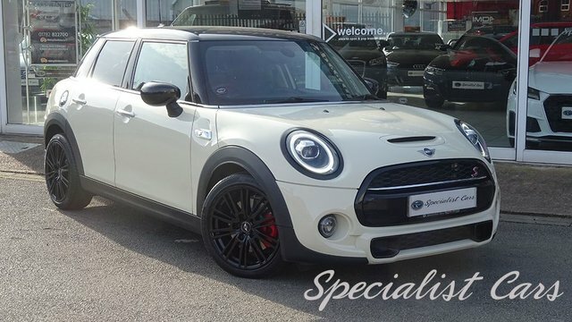 Mini Hatch Cooper S Classic Hatchback YB70OUJ White #6