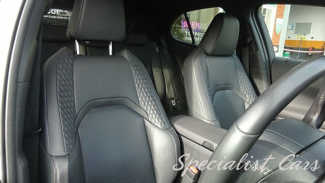 Lexus UX 250H Suv MH21YVB White #6