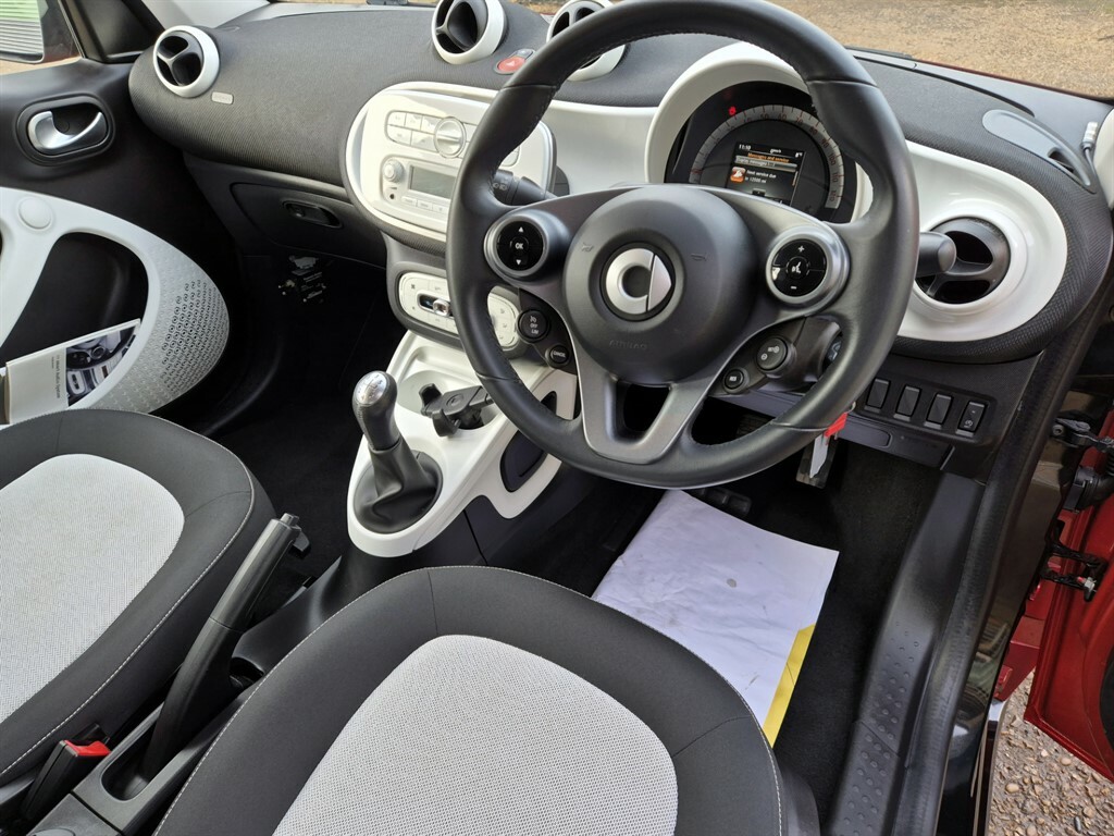 Smart Forfour 1.0 Passion Hatchback, Motorhome Towcar Braked A Red #5