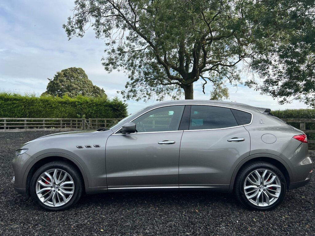 Maserati Levante V6 5-Door Grey #3