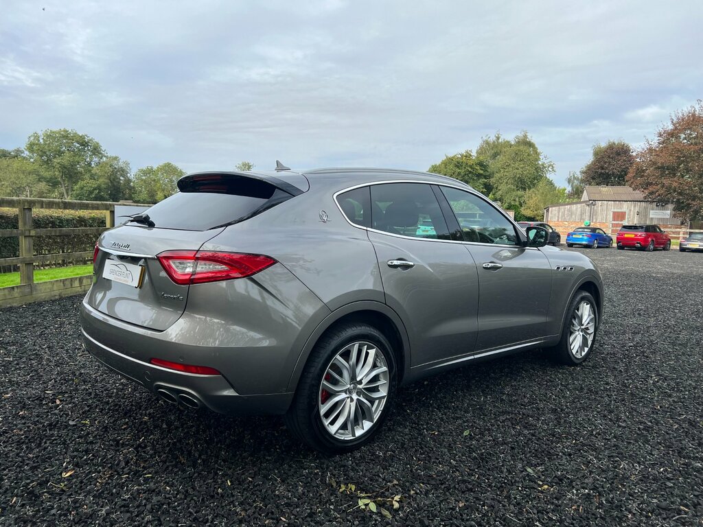 Maserati Levante V6 5-Door Grey #6