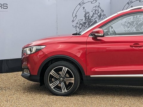 MG ZS Exclusive Red #5