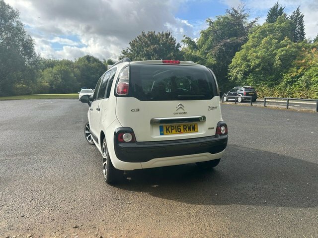 Citroen C3 Picasso Bluehdi Platinum Mpv KP16RWW White #4