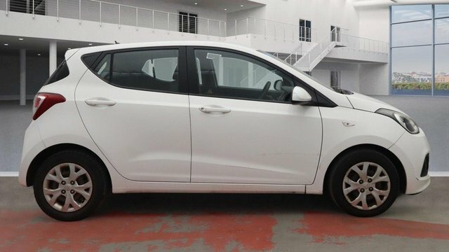 Hyundai I10 Se Hatchback YM14UBK White #2