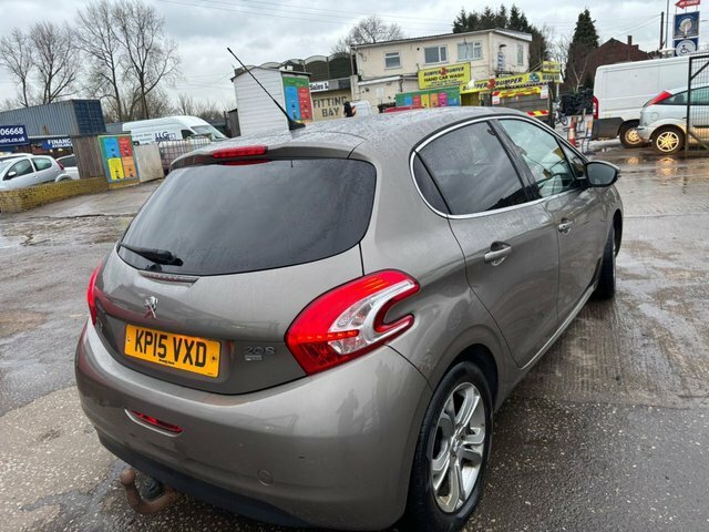 Peugeot e-208 E-vti Puretech Active Black #11