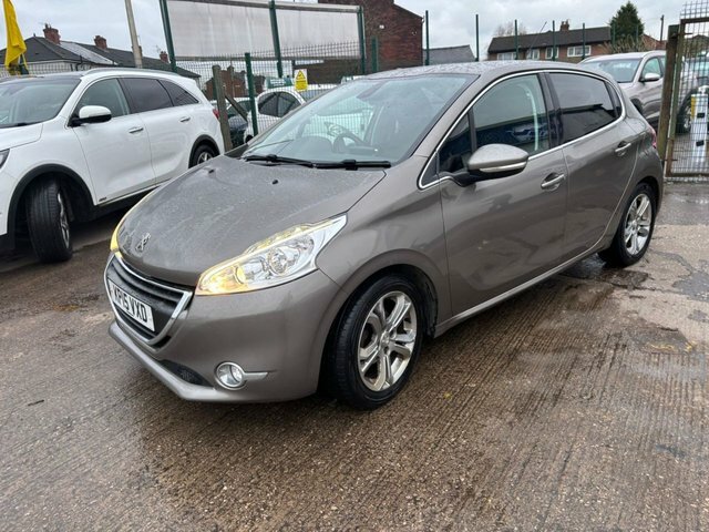 Peugeot e-208 E-vti Puretech Active Black #8
