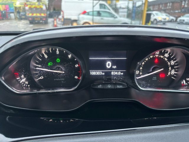 Peugeot e-208 E-vti Puretech Active Black #19